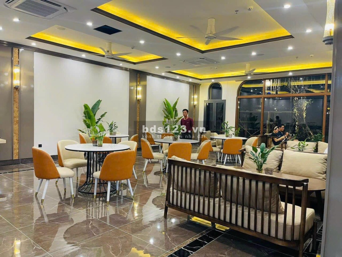 khách sạn 3 * tiêu chuẩn tỉ lệ lấp phòng đến 70% / tháng