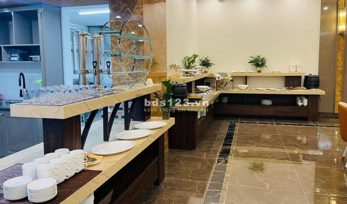 khách sạn 3 * tiêu chuẩn tỉ lệ lấp phòng đến 70% / tháng