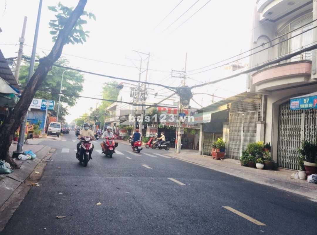 Sang nhượng mặt bằng tiền đường Phạm Văn Xảo quận Tân Phú có chỗ ở lại