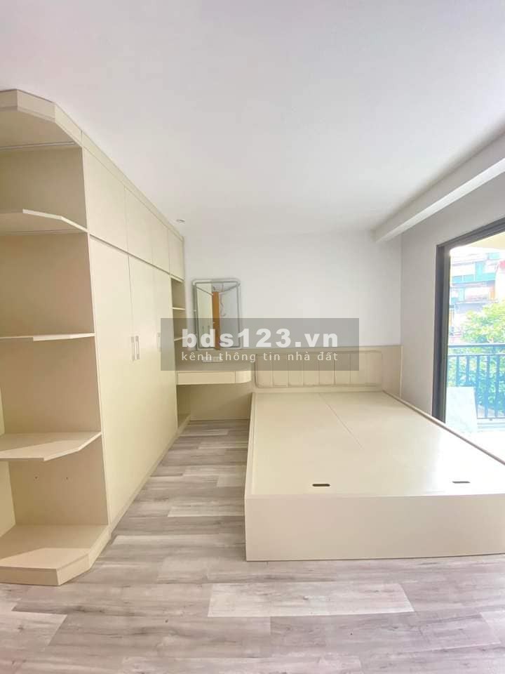 Bán Nhà Gần Đường Đại La, Hai Bà Trưng 68m, giá 2.5 tỷ.
