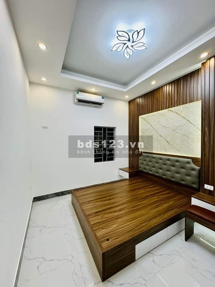 Bán Nhà Gần Đường Phố Kim Hoa, Đống Đa 30m, 5 tầng, mt 3m, giá 6.28 tỷ.