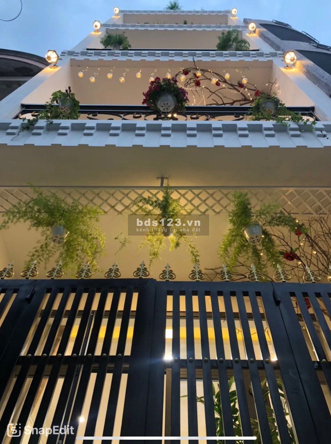 Bán nhà Đất Thánh, P6, Tân Bình. Gần cư xá Bắc Hải, diện tích 43m2 (1 trệt 4 lầu). Giá 3 tỷ 050