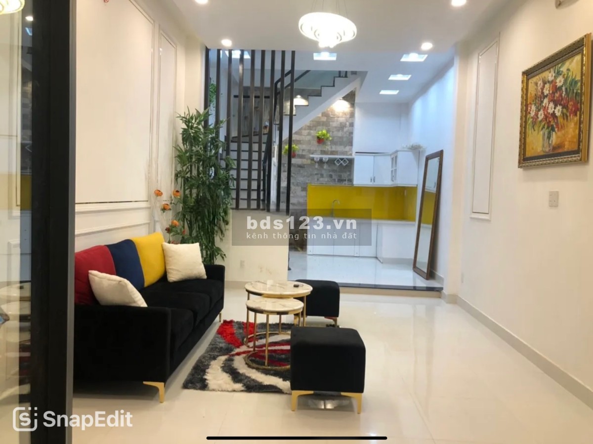 Bán nhà Đất Thánh, P6, Tân Bình. Gần cư xá Bắc Hải, diện tích 43m2 (1 trệt 4 lầu). Giá 3 tỷ 050