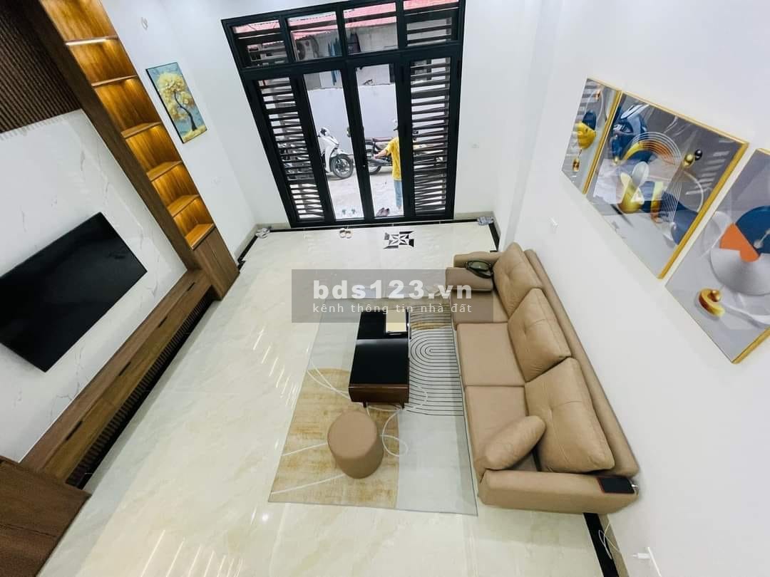 Bán nhà Quận Nam Từ Liêm - Phố Hồ Tùng Mậu 4 tầng, mặt tiền 4.5m