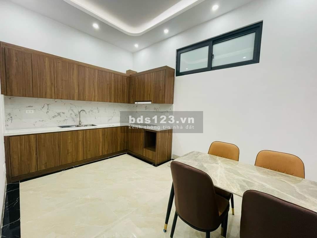 Bán nhà Quận Nam Từ Liêm - Phố Hồ Tùng Mậu 4 tầng, mặt tiền 4.5m