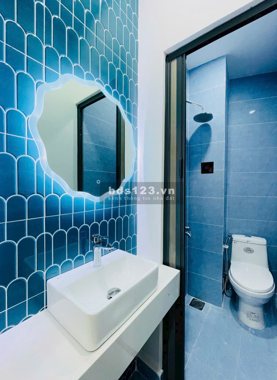 NHÀ MỚI ĐẸP HẺM XE TẢI P7 NGUYỄN VĂN NGHI TẶNG NỘI THẤT ĐẸP SỊN VÀO Ở NGAY CHỈ HƠN 4 TỎI TLCC