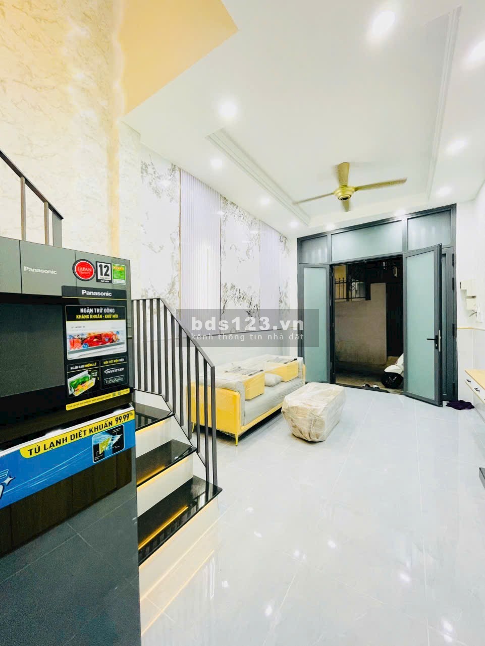NHÀ MỚI ĐẸP HẺM XE TẢI P7 NGUYỄN VĂN NGHI TẶNG NỘI THẤT ĐẸP SỊN VÀO Ở NGAY CHỈ HƠN 4 TỎI TLCC