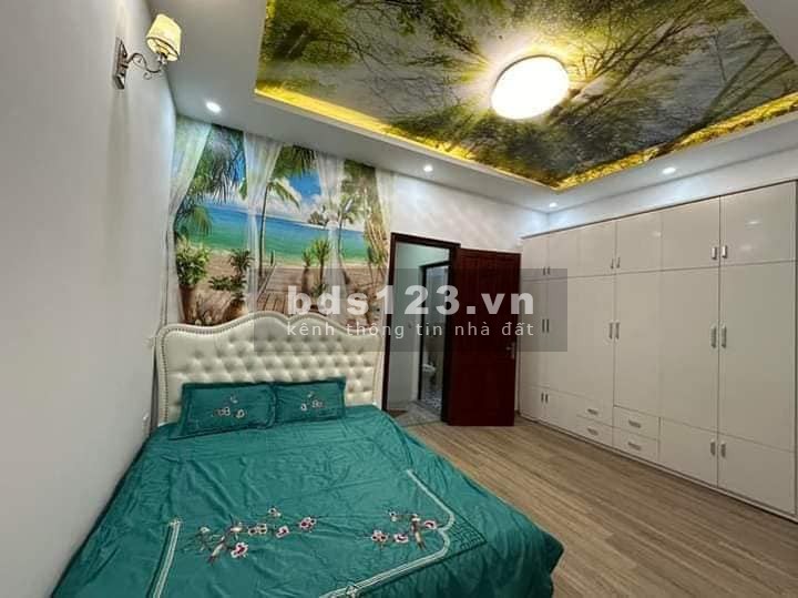 Bán Nhà Gần Đường Giáp Bát, Hoàng Mai 30m, 5 tầng, mt 4m, giá 5.65 tỷ.