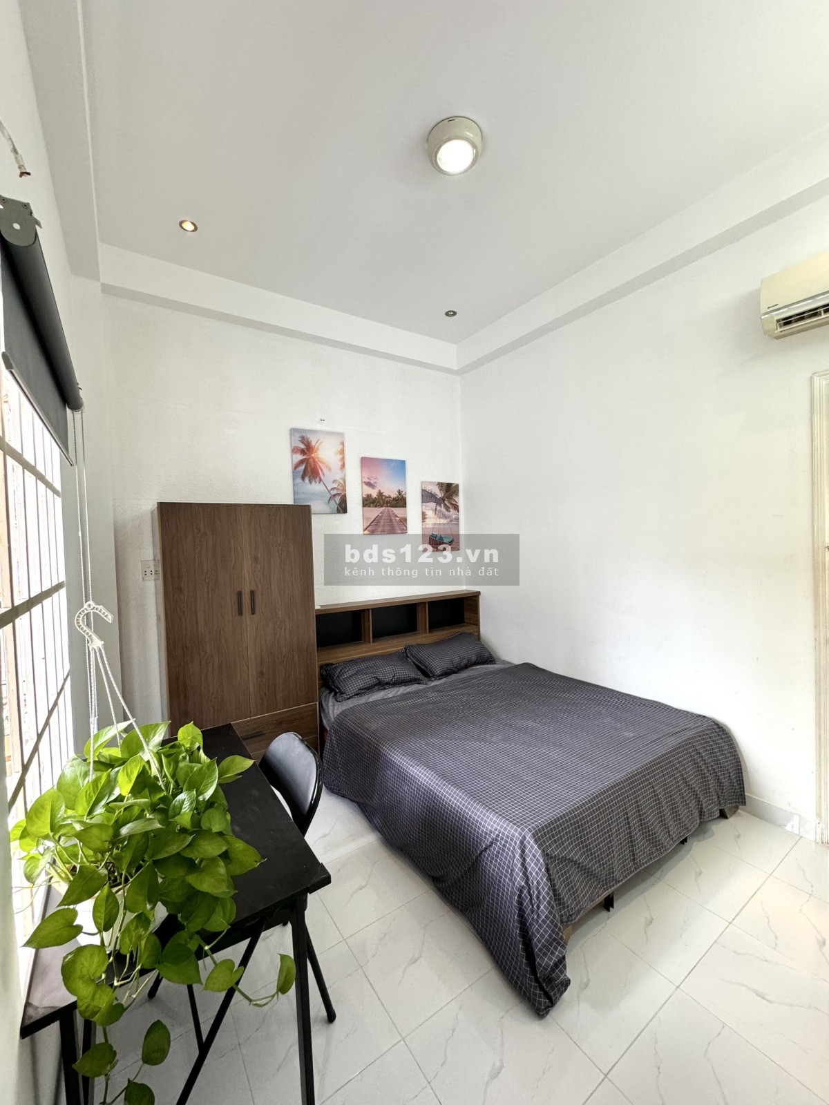 Phòng mới, ban công, cửa sổ, sẵn tiện nghi. 98 Thích Quảng Đức