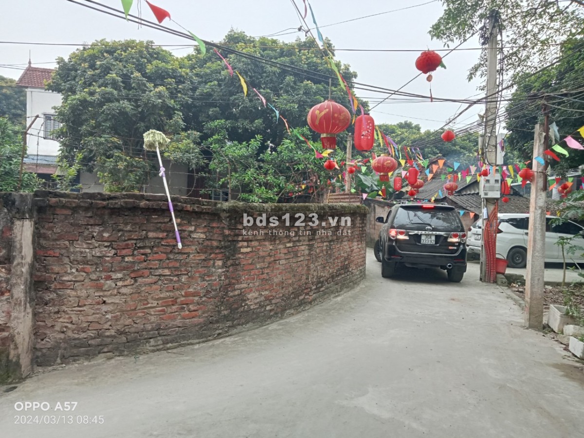 Lô góc 61m full thổ cư thôn phượng đồng, xã Phụng Châu - Cách đường trục 50m - Giá 2.25 tỷ