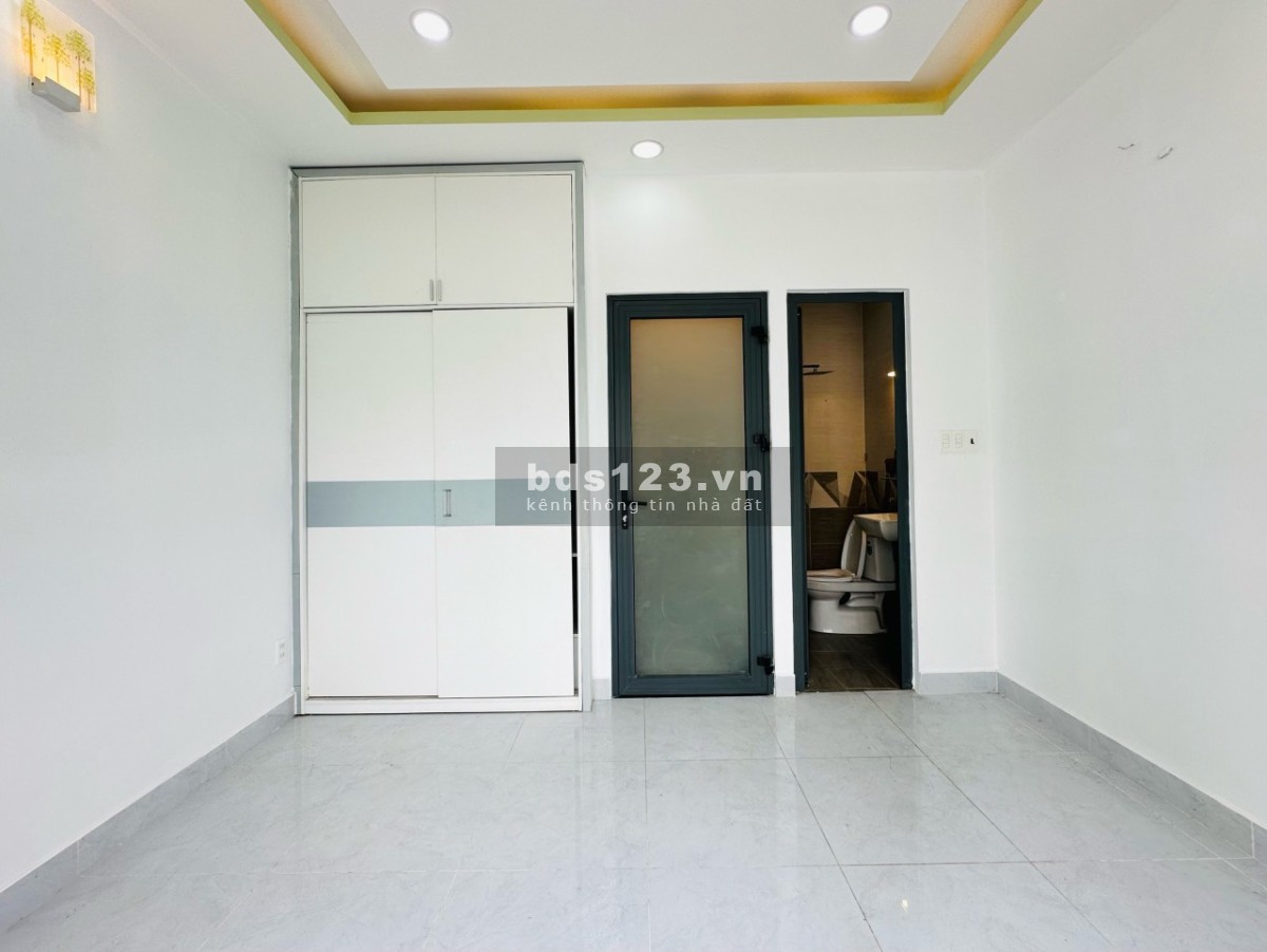 Bán nhà Phan Xích Long Quận Phú Nhuận, Nhà 1 trệt 1 lửng 3 tầng