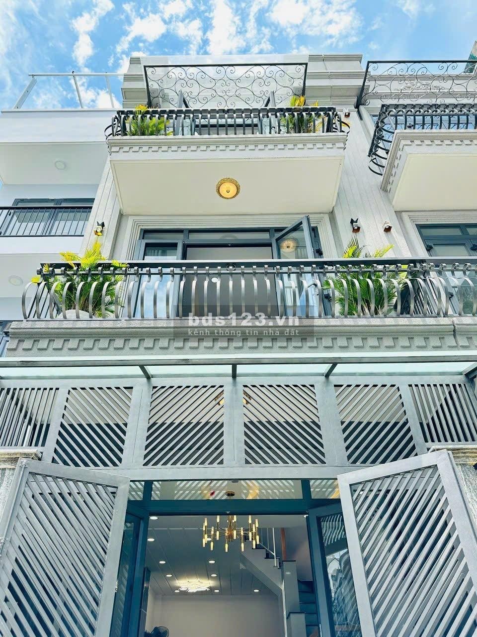 Gấp! Chỉ với 2 tỷ 050. Nhà Yên Thế, P2, Tân Bình (gần sân bay TSN) . DT 41m2 (1 trệt 2 lầu). SHR