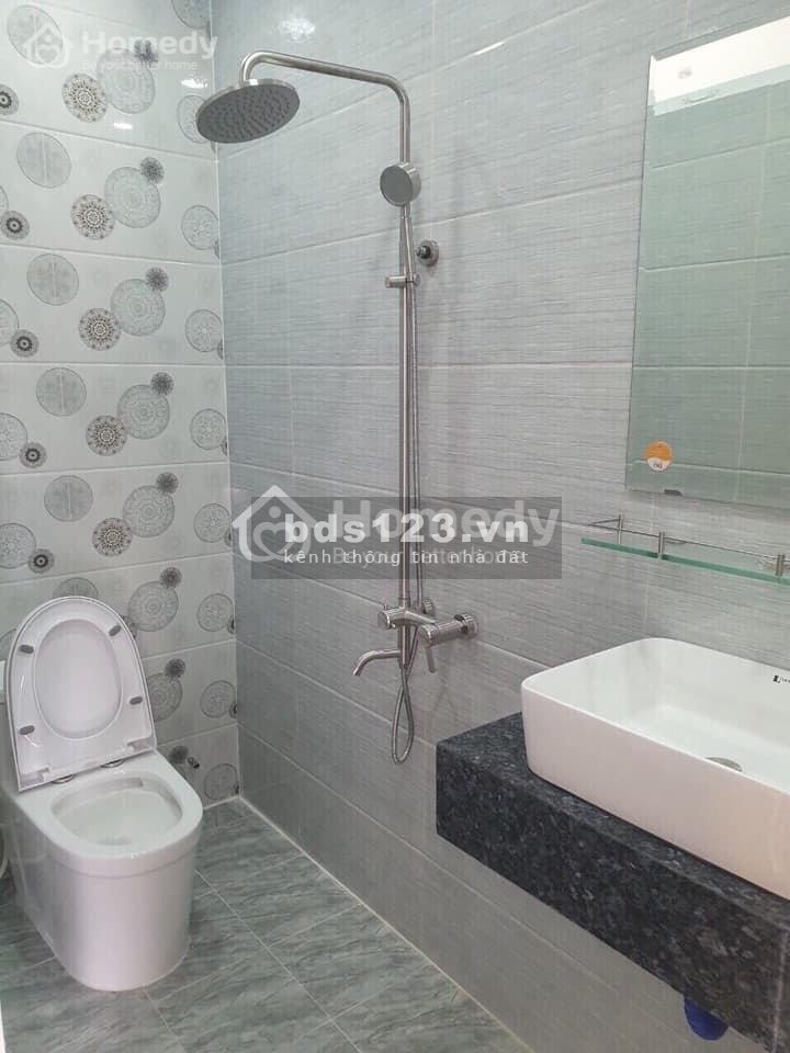 Gấp! Chỉ với 2 tỷ 050. Nhà Yên Thế, P2, Tân Bình (gần sân bay TSN) . DT 41m2 (1 trệt 2 lầu). SHR