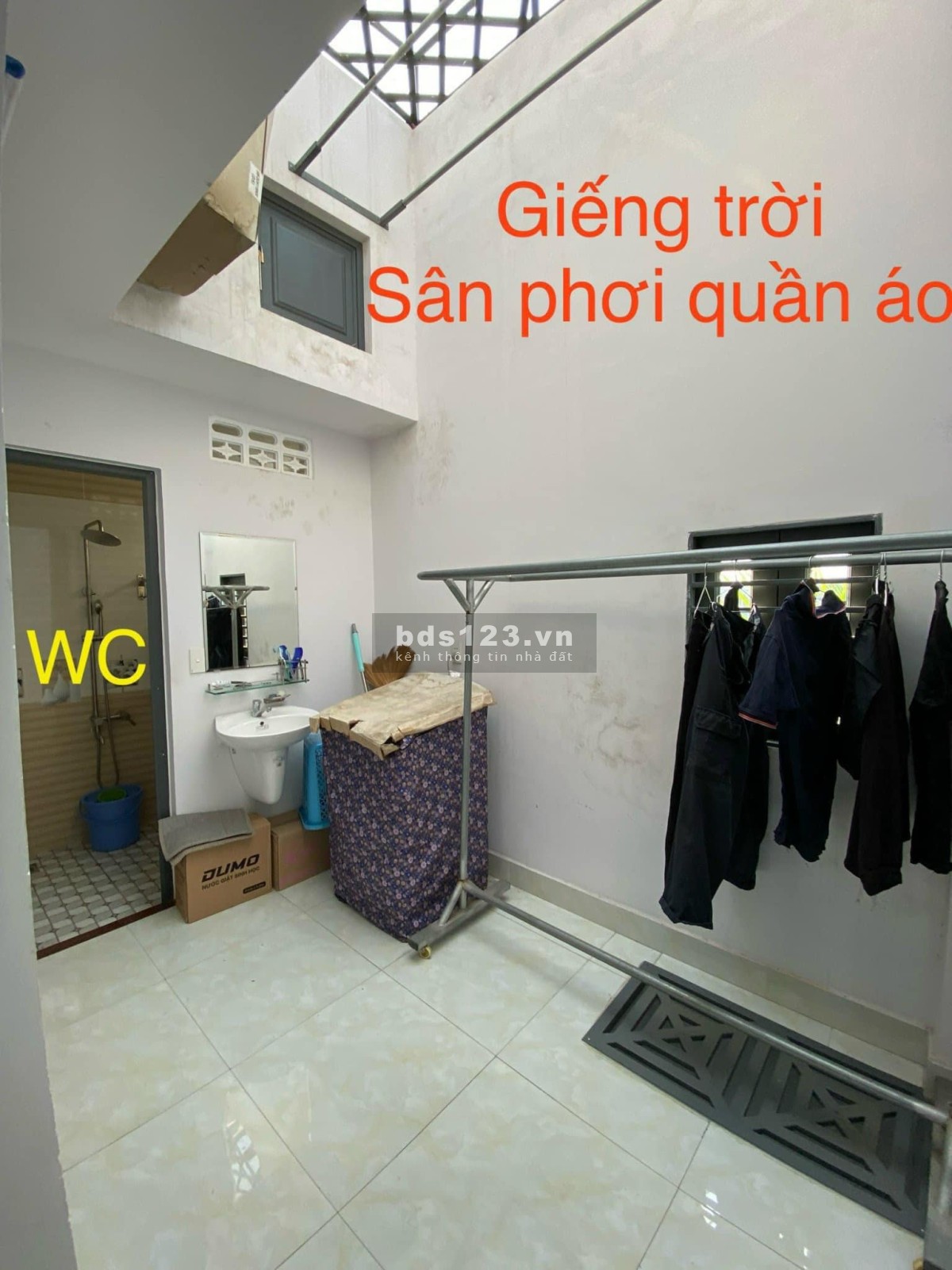 Bán Gấp Nhà Mặt Tiền KInh doanh Ngay chợ Bình Chánh