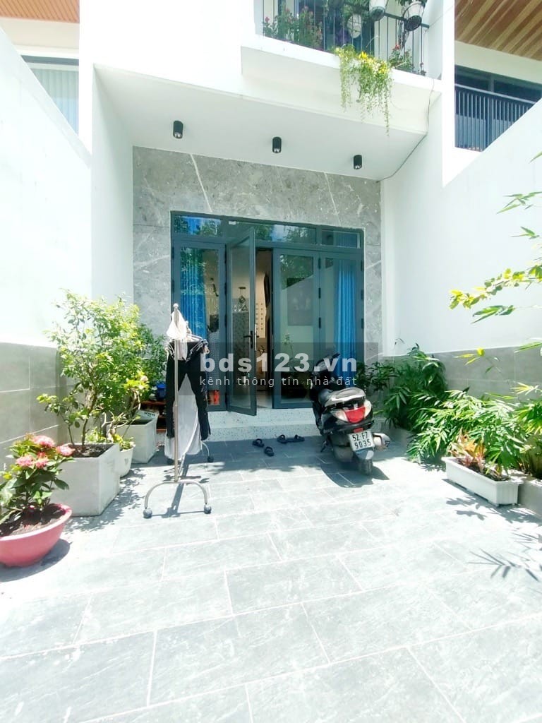 BÁN NHÀ GÒ VẤP NGUYỄN VĂN LƯỢNG 64M2 2 LẦU XE, HƠI VÀO NHÀ KHU PHÂN LÔ GIÁ TỐT.