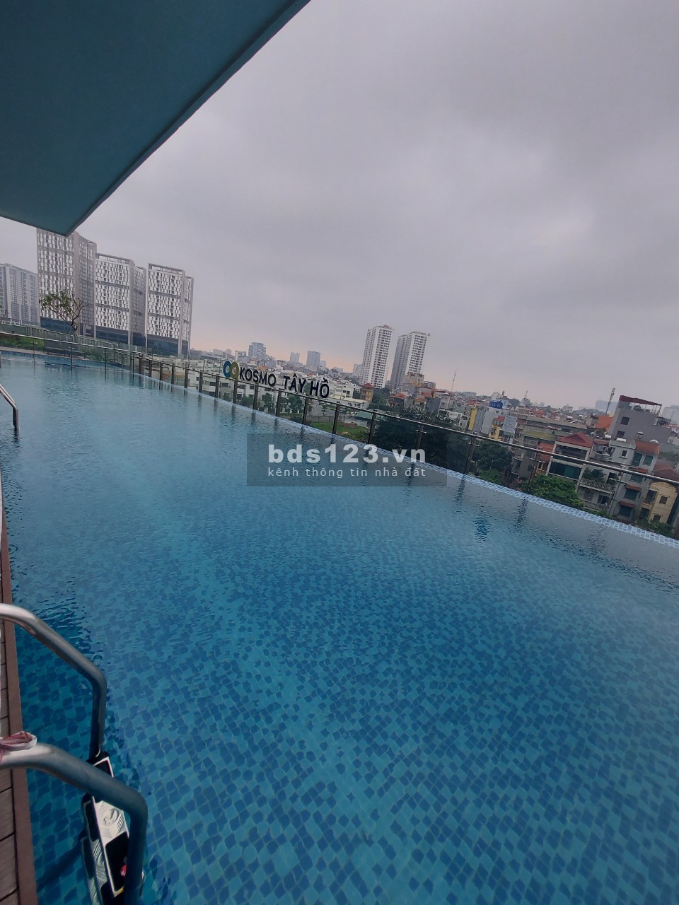 MỚI + CHÍNH CHỦ BÁN CĂN HỘ 3N RỘNG 168M2 VIEW FULL HỒ TÂY CHUNG CƯ KOSMO TÂY HỒ