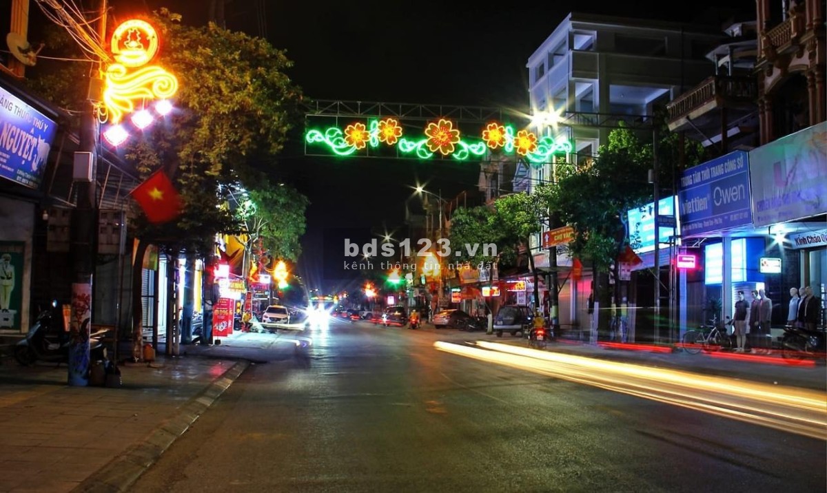 Đất đẹp tại khu đô thị Thanh Sơn Riverside. Phù hợp để kinh doanh hoặc ở.