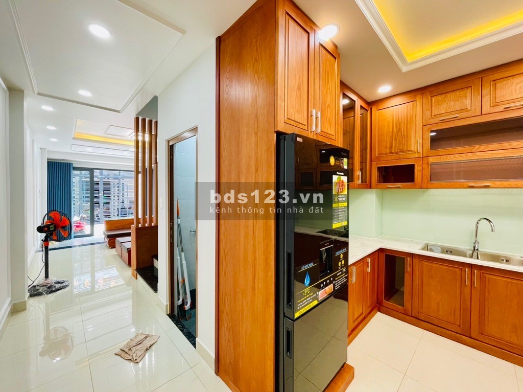 Bán Nhà HXT, 2 Tầng BTCT Siêu Đẹp, Full Nội Thất, 4 x 13m, P.8 Gò Vấp. Chỉ 5.4 Tỷ