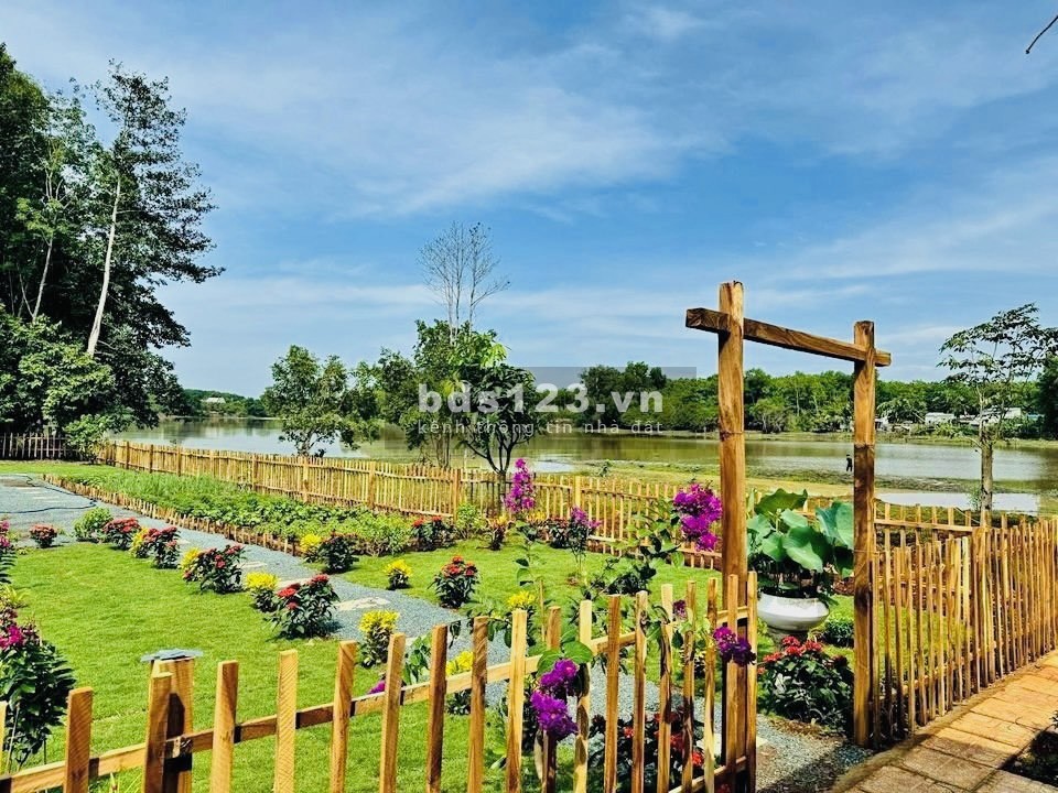Ngợp bán gấp 2 lô 189m2 ngay Trường tiểu học