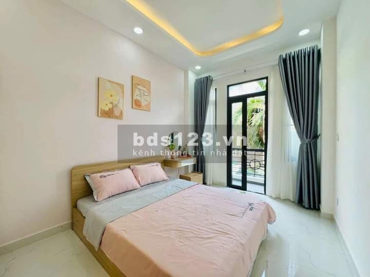 Bán nhà 2 mặt tiền HXH phố bùi Viện. DTS 81m2. 3 lầu. HDT 30tr/tháng
