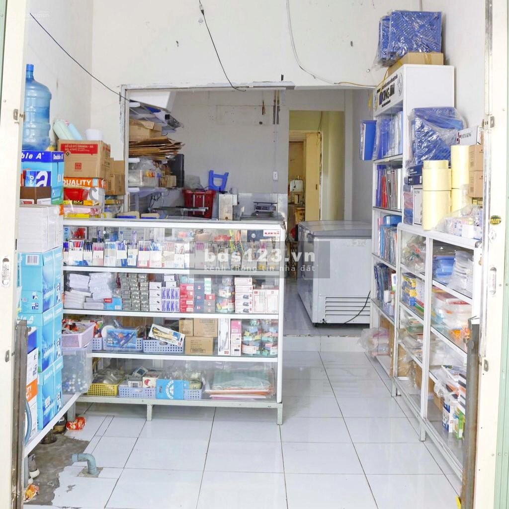 Cần bán nhà mặt tiền đường số 21, DT: 3x17, nhà cấp 4, phía sau 1 lầu