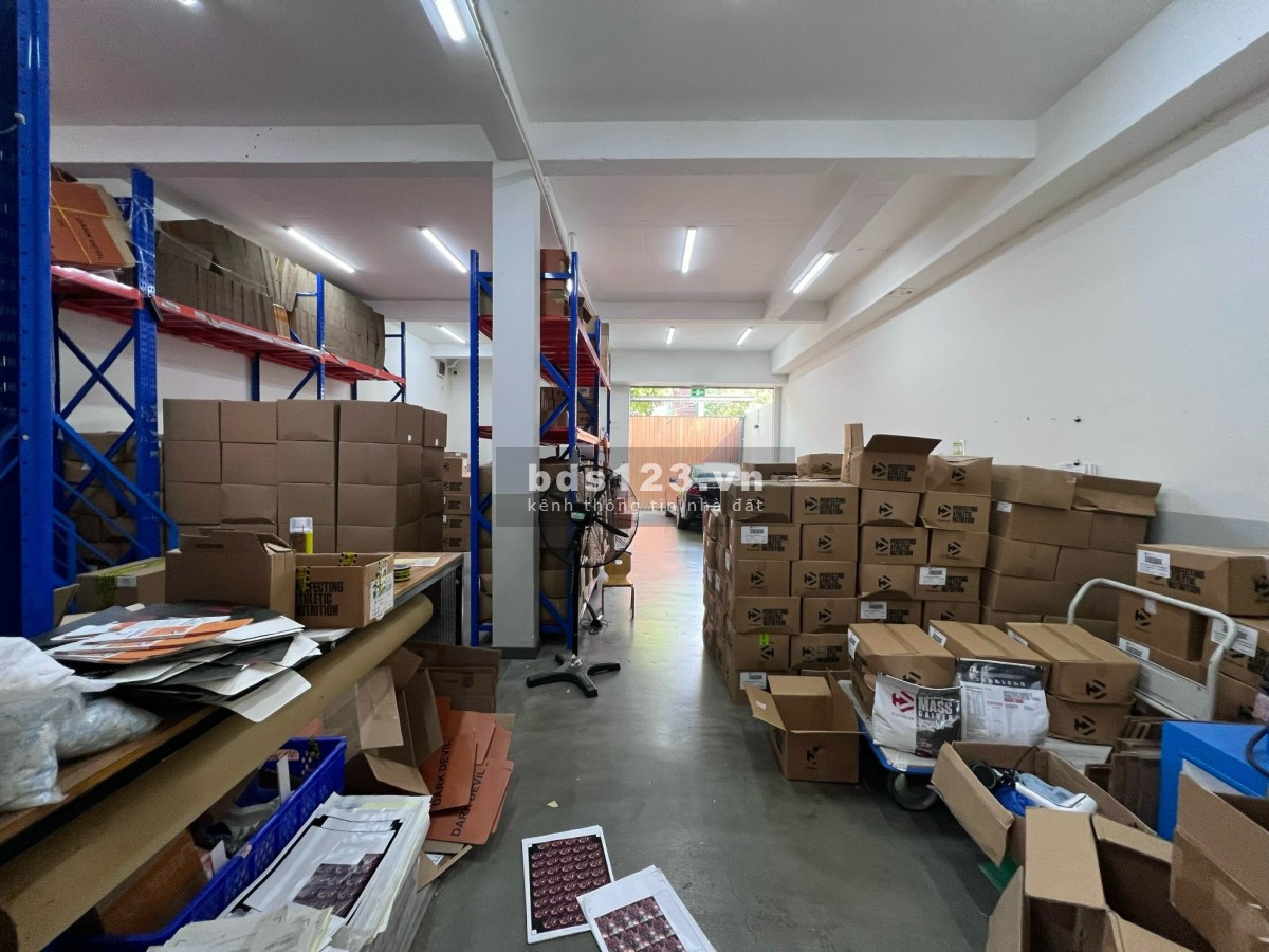 Bán nhà biệt thự Quận 2 đường Nguyễn Duy Trinh gần Chợ Tân Lập TP Thủ Đức (200m2) 25.5 tỷ