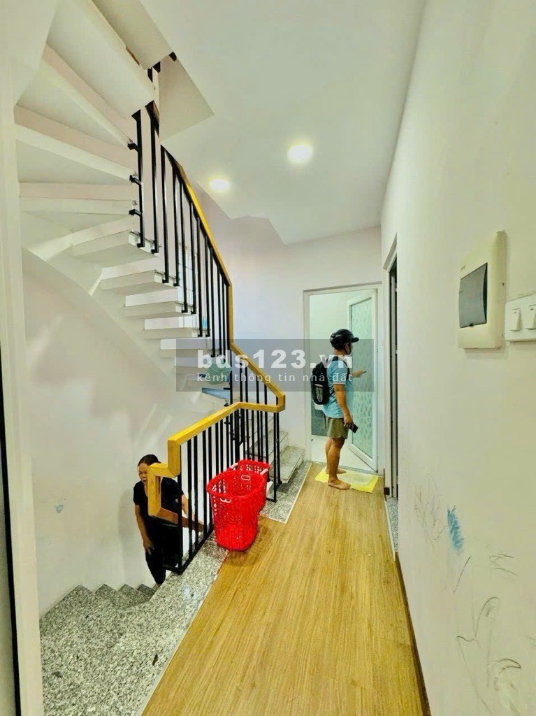 Bán Nhà HXH Nguyên Hồng, P.1, Gò Vấp, 48M2, 4 Tầng 6PN, Sổ Đẹp Nở Hậu. Chỉ 7.25 Tỷ TL.