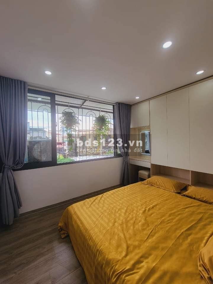 Bán Nhà View Mặt Phố Thanh Nhàn, Hai Bà Trưng, 110m, giá 3.15 tỷ.