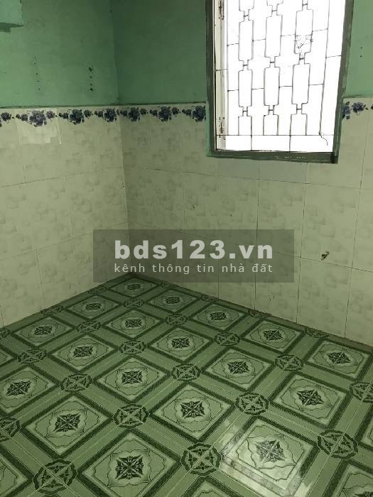 BÁN NHÀ ĐẸP NGANG KHỦNG 60M2 - CÁCH QL13 ĐÚNG 20M - NHÀ CẤP 4 KẾT CẤU KIÊN CỐ - CHỈ 3,3 TỶ