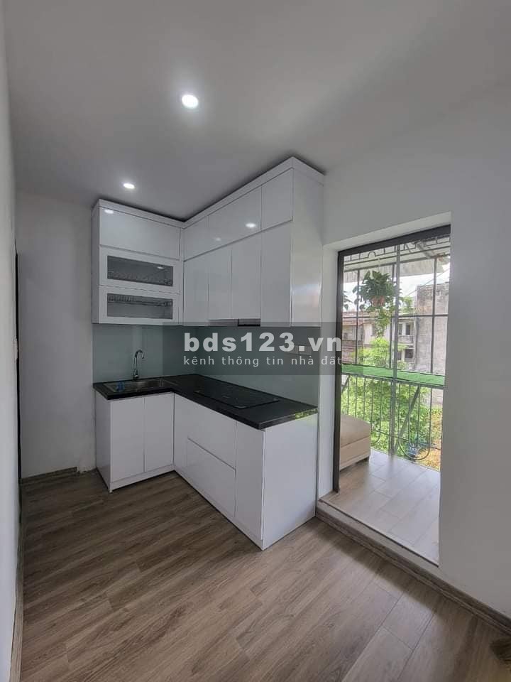 Bán Nhà View Mặt Phố Thanh Nhàn, Hai Bà Trưng, 110m, giá 3.15 tỷ.