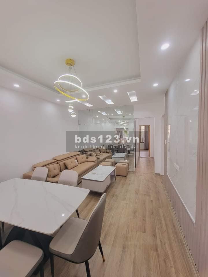 Bán Nhà View Mặt Phố Thanh Nhàn, Hai Bà Trưng, 110m, giá 3.15 tỷ.