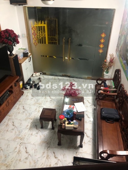 NGÕ NHƯ PHỐ - PHÂN LÔ QUÂN ĐỘI - Ô TÔ ĐỖ CỔNG - NHÀ MỚI.