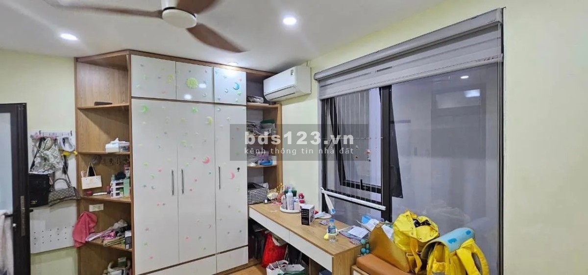 Quá rẻ! Siêu phẩm vào ở luôn, giá nhỉnh 3 tỷ tại phố Trần Duy Hưng, quận Cầu Giấy.