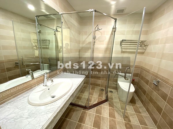 Bán Tòa Văn Phòng 8 Tầng Xây Mới Mặt Phố Quang Trung . Vị Trí Đắc Địa .DT 216m2.Giá 115 TY