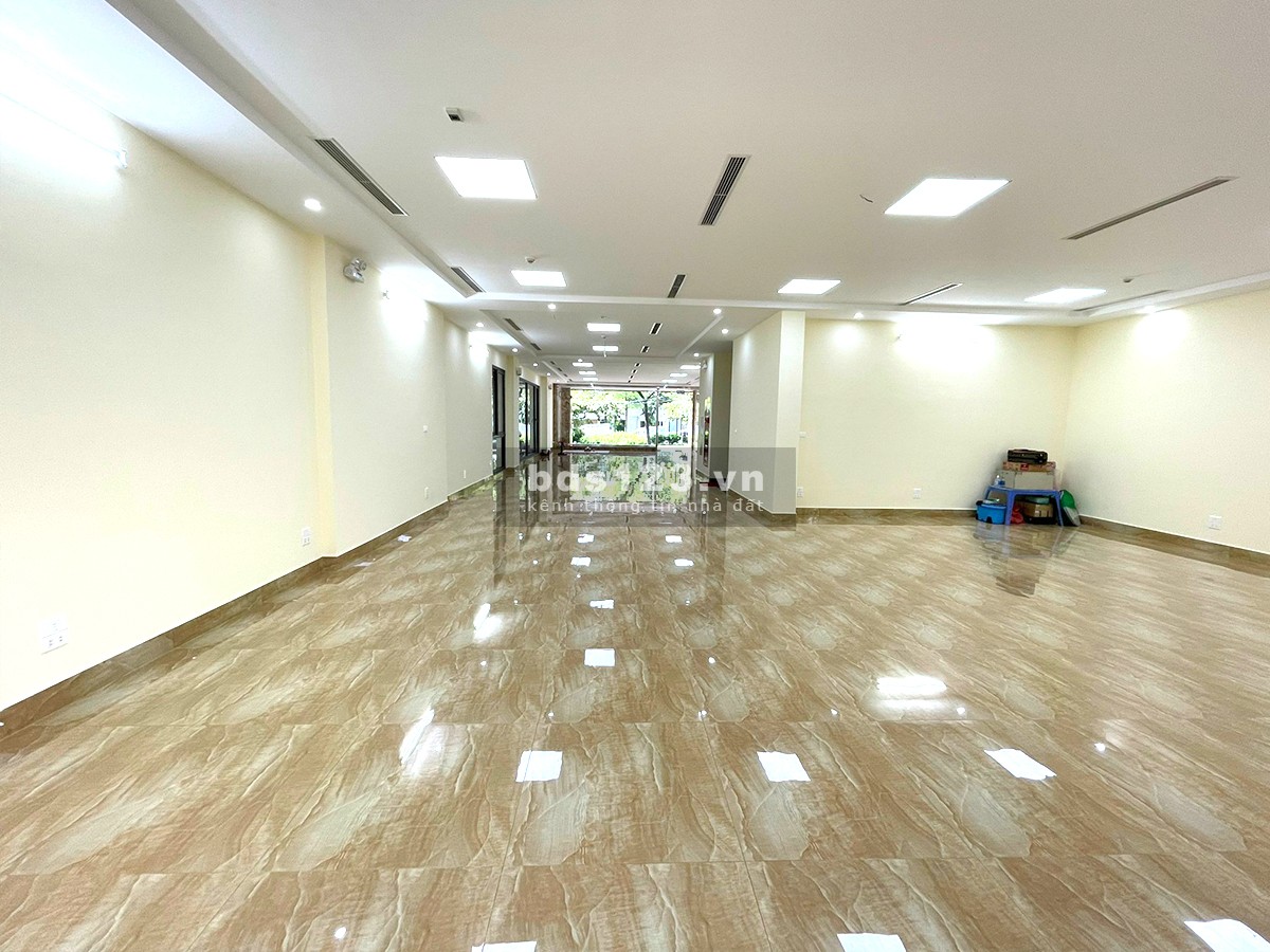 Bán Tòa Văn Phòng 8 Tầng Xây Mới Mặt Phố Quang Trung . Vị Trí Đắc Địa .DT 216m2.Giá 115 TY