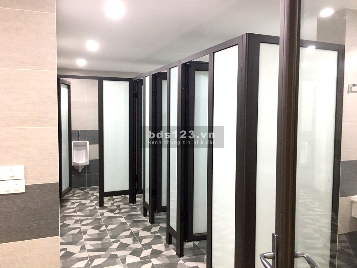 Bán Tòa Văn Phòng 8 Tầng Xây Mới Mặt Phố Quang Trung . Vị Trí Đắc Địa .DT 216m2.Giá 115 TY