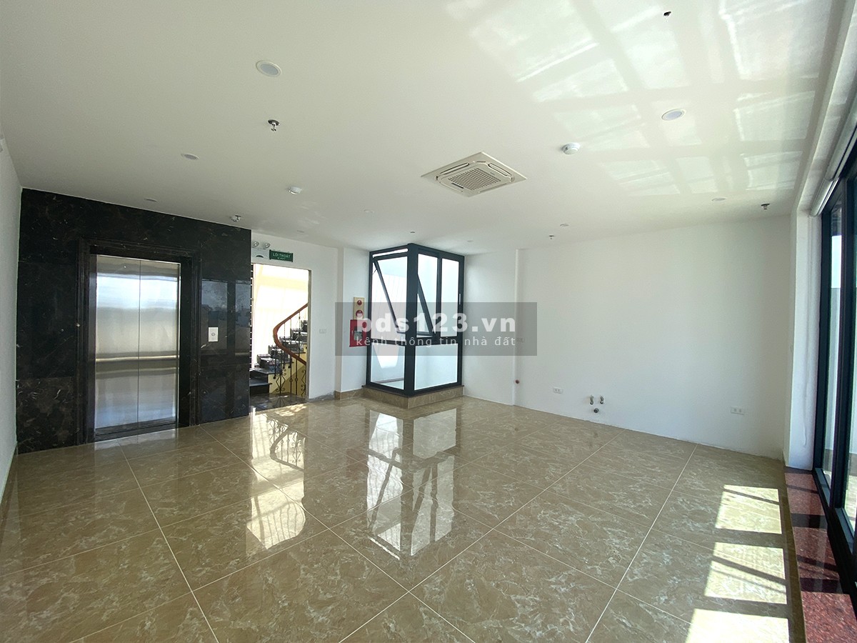 Bán Gấp Tòa Văn Phòng 9 Tầng Xây Mới Mặt Phố Khâm Thiên. Vị Trí Đắc Địa, DT 88m2, MT 5.2m, Giá 51 TỶ