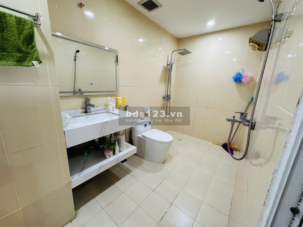 Chính chủ bán căn hộ C14 Bộ Công An - 3PN 2WC, Full nội thất đẹp long lanh, slot ô tô giá nhỉnh 4 tỷ