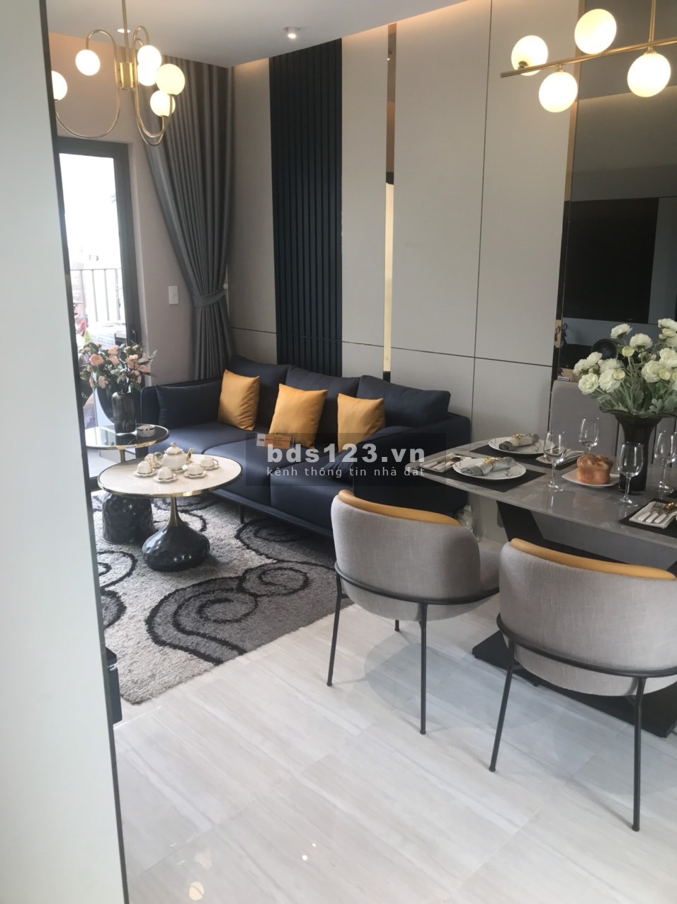 Cần bán lại căn chung cư 53m2, 2PN 2WC giá 1.5tỷ Bcons Plaza. Tặng nội thất 230tr