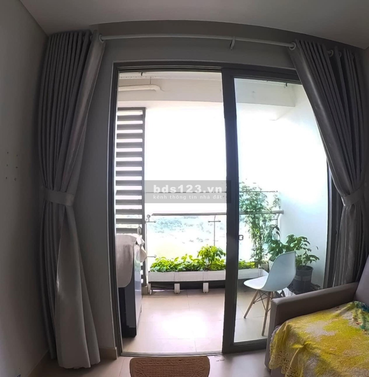 Cho thuê căn hộ 2pn, 2wc 77m2 13tr tại chung cư Screc Tower Quận 3. Nội thất đầy đủ, tầng cao