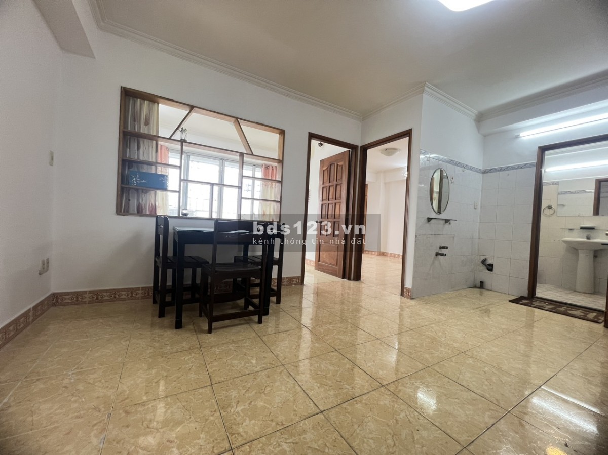 Căn hộ chung cư 83m2, 2p ngủ, 2wc, ban công, P10, Phú NHuận, 13tr