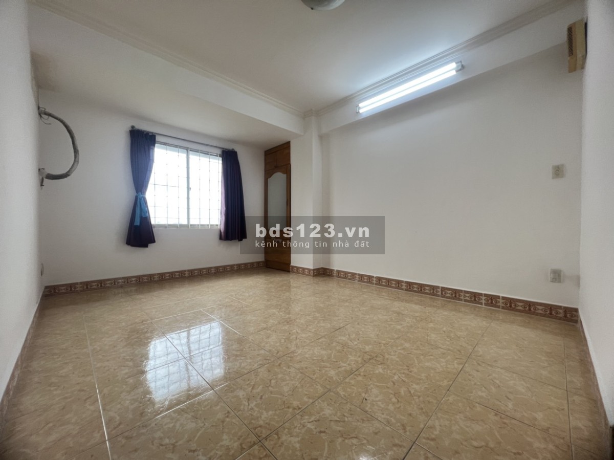 Căn hộ chung cư 83m2, 2p ngủ, 2wc, ban công, P10, Phú NHuận, 13tr