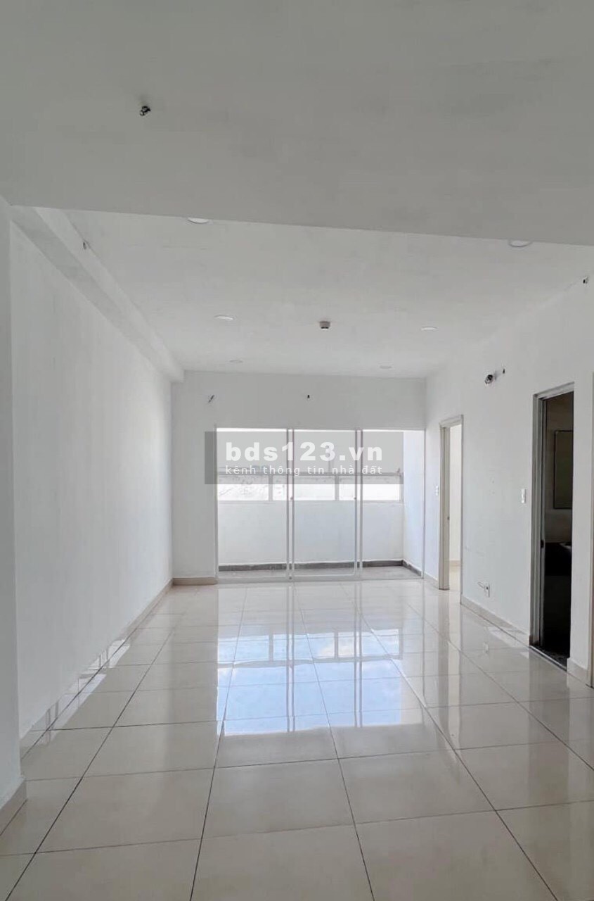 Cho thuê chung cư 1Ab Cao Thắng Quận 3 65m2 2pn 9tr5. Nội thất cơ bản