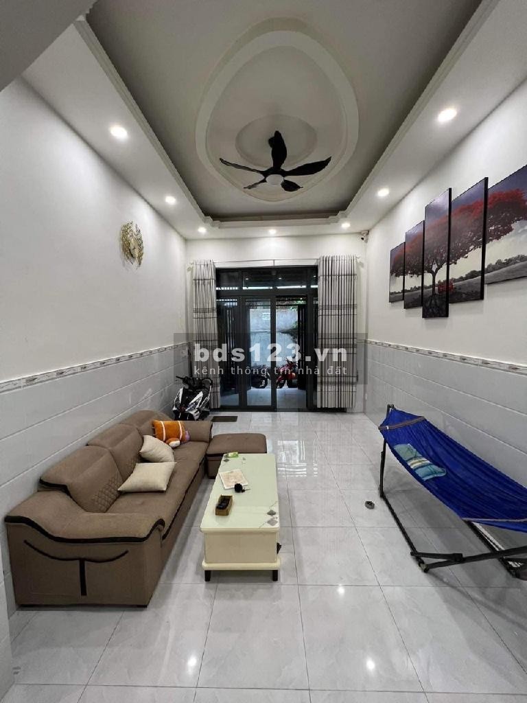 Bán Nhà Đẹp, 57m2, 3 Tầng, Gần Mặt Tiền, Phước Long B, Q9. Giá 6.1 Tỷ