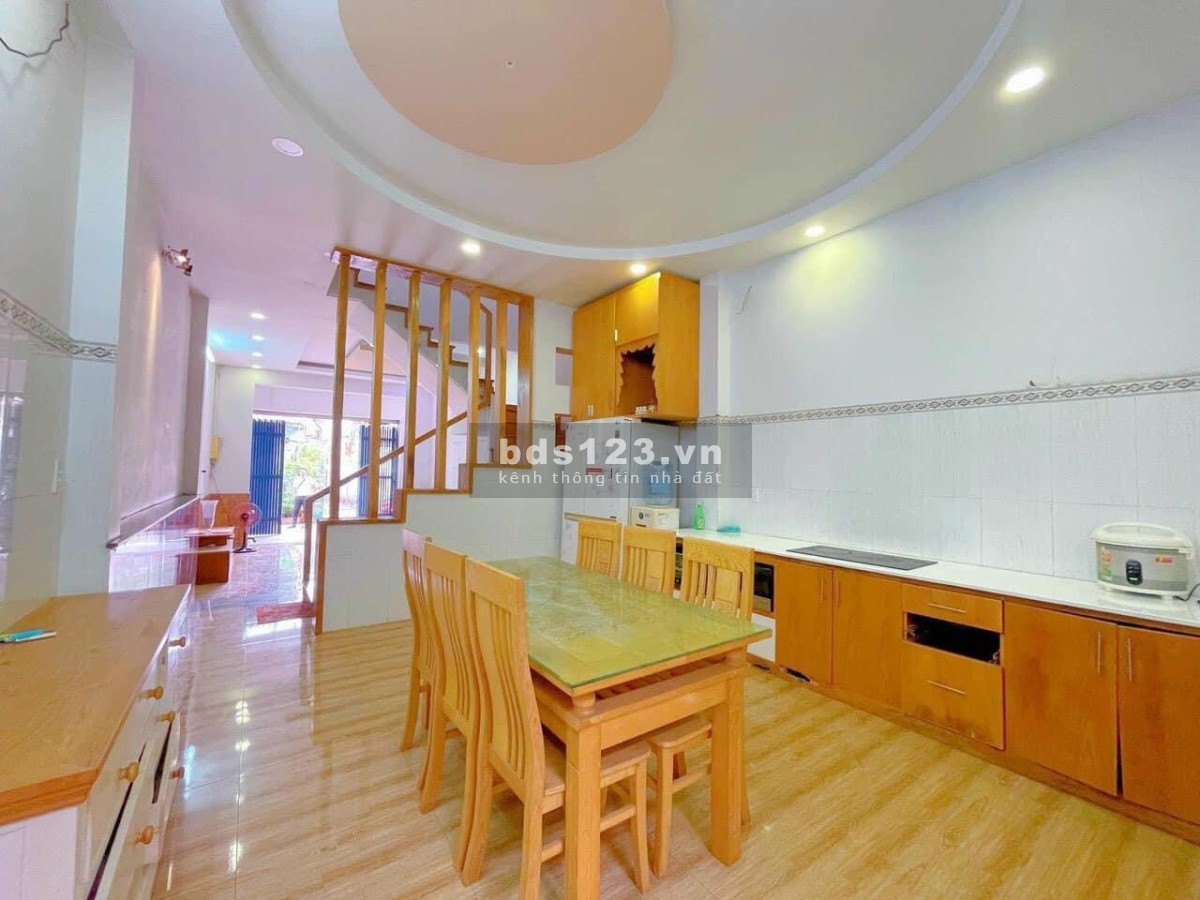 Cần tiền xoay sở bán gấp nhà 59m2 2tỷ150 Phạm Văn Chiêu, P14, Gò Vấp. Sổ riêng pháp lí đầy đủ