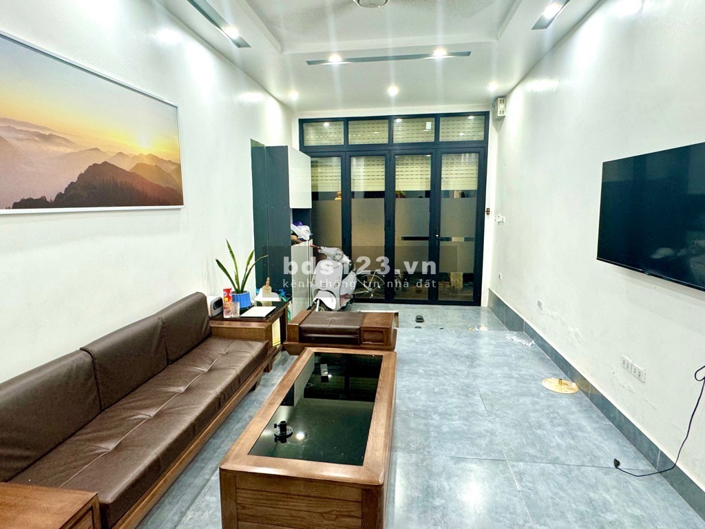 Bán nhà bồ đề dân xây 70m 4 tầng nhà đẹp nội thất xịn, nhà hai thoáng