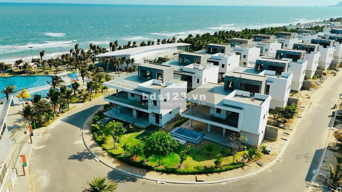 Biệt thự cách bãi Biển chỉ vài bước chân -Tổ hơp nghỉ dưỡng duy nhất 2 mặt tiền