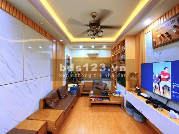 MẶT PHỐ - VỈA HÈ - KINH DOANH ĐỈNH - Ô TÔ TRÁNH - NHÀ ĐẸP CHẮC CHẮN - 2 THOÁNG