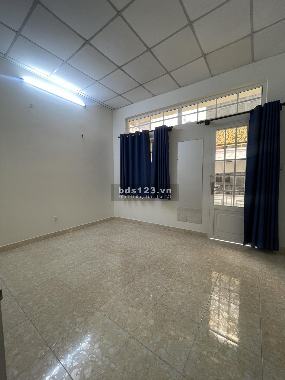 CĂN LÊ VĂN QƯỚI - CÓ THỂ XÂY THÊM TẦNG - HẺM 5M - SÁT MẶT TIỀN