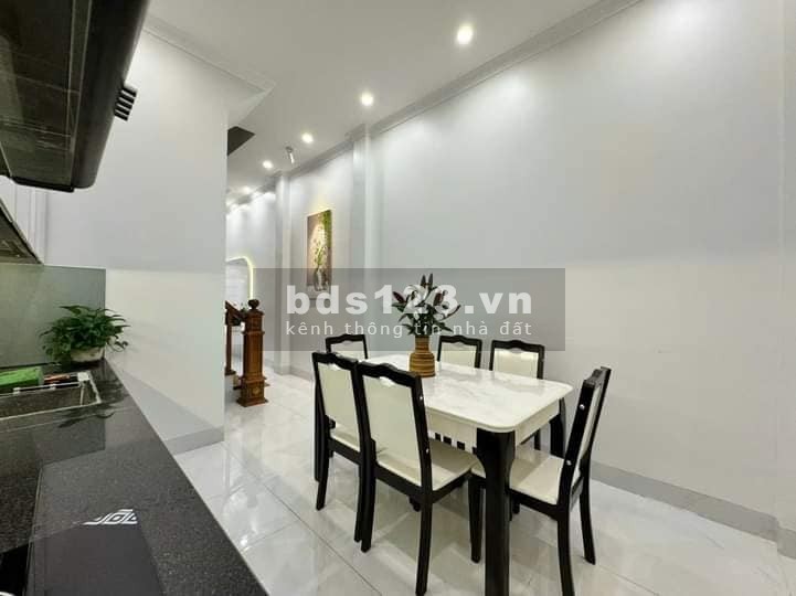 Bán Nhà Gần Đường Ngõ Rộng Lê Duẩn, Đống Đa 41m, 4 tầng, mt 3.2m, giá 7.55 tỷ.
